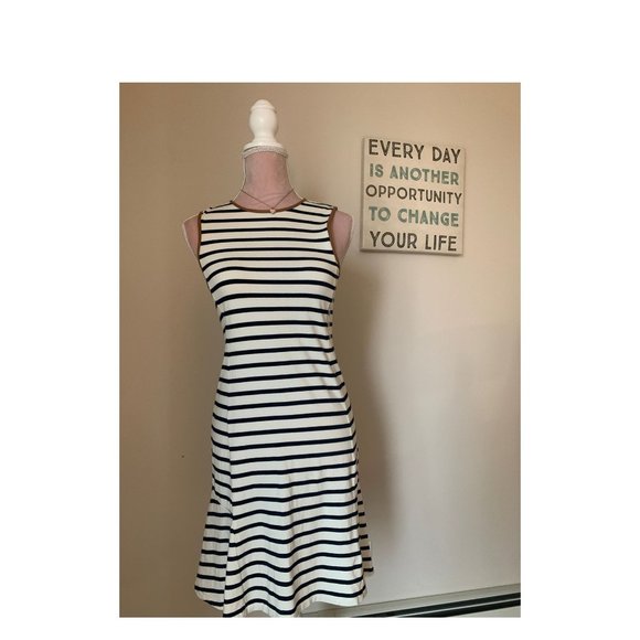 NWT Ralph Lauren Dress size S - Picture 1 of 1